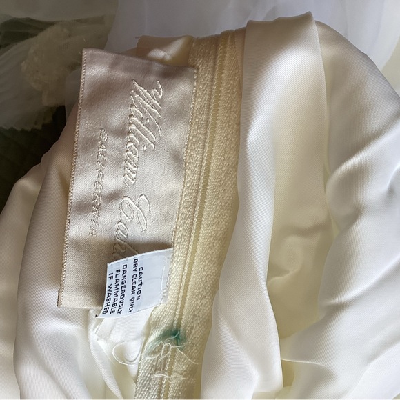 Vintage William Cahill Wedding Dress 8 - Picture 5 of 14